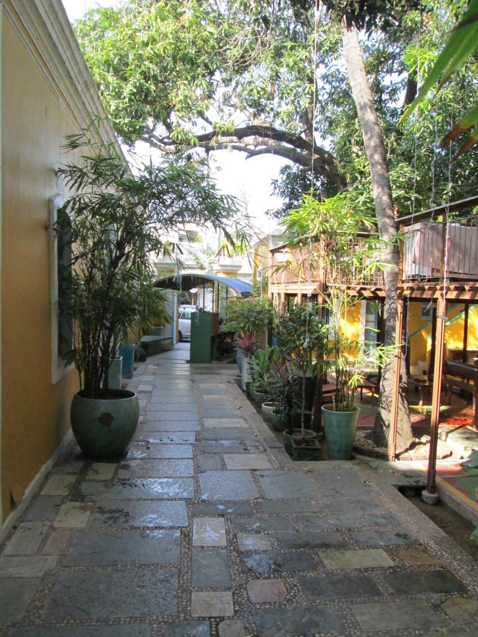 Hotel Du Parc Pondicherry Exterior foto